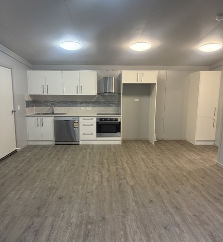 Charming 1-Bedroom Granny Flat - Photo 4