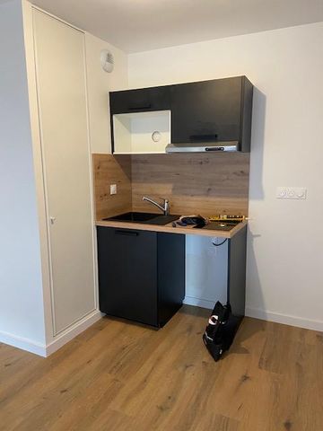 Location Appartement 2 pièces 37m² PAIMBOEUF 44560 - Photo 3