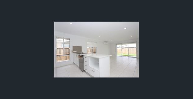 Premium Family Living in Caboolture South - Photo 1