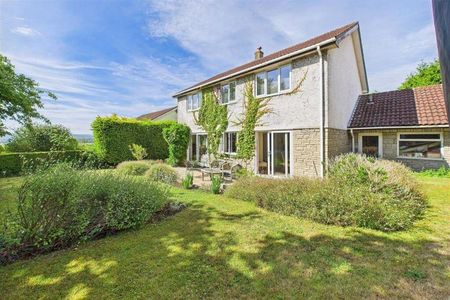 5 bedroom detached house to rent - Photo 4