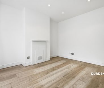 Kingsway, Woodford Green - Photo 2