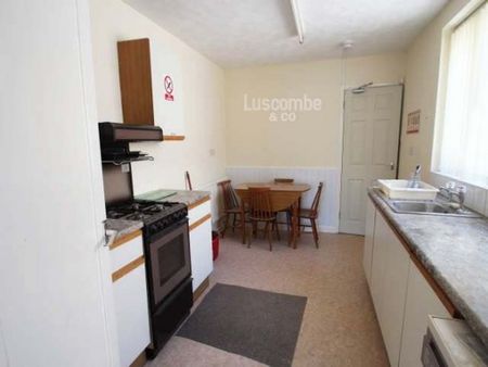 4 Double Bedroom on Albert Avenue, Newport - perfect for students - Photo 2