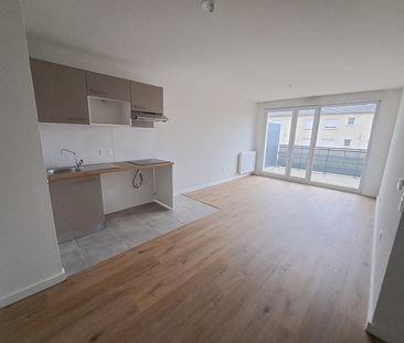 Location Appartement 3 pièces 58m² BRUGUIERES 31150 - Photo 2