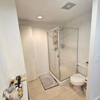 2 bedroom 2 bathroom apartment in Yaletown- ROOMMATE - Photo 4