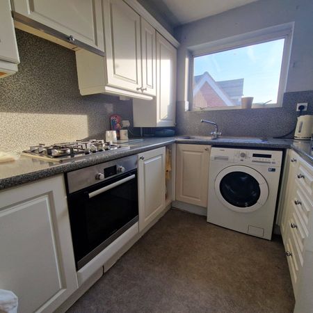 2 bedroom apartment to rent - Photo 4