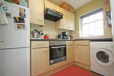 Oakshaw Road, SW18, London - Photo 2