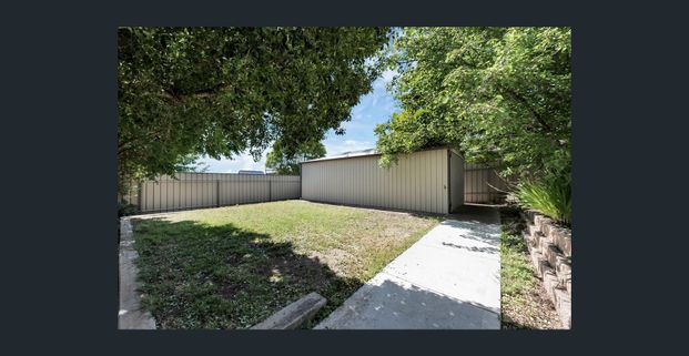 Convenient Greenwith Living - Space, Comfort and Location! - Photo 1