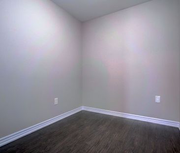 For Lease - 45 Heron Park Place Unit# 18, Toronto, Ontario - Photo 3