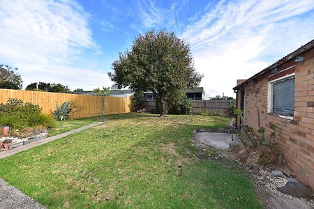 PARTIALLY RENOVATED FAMILY HOME - Photo 4