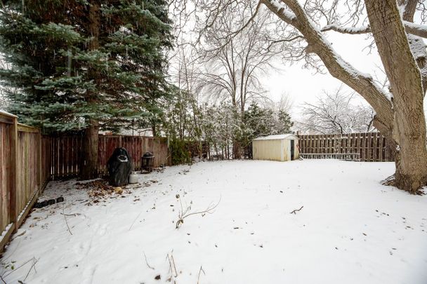 For Lease - 10 Flagstaff Road Unit# Main Floor, Toronto, Ontario - Photo 1