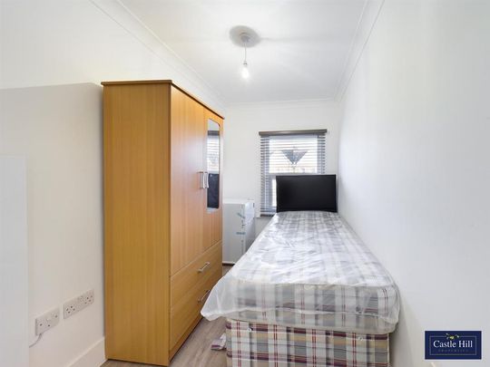 Flat to rent - Photo 1