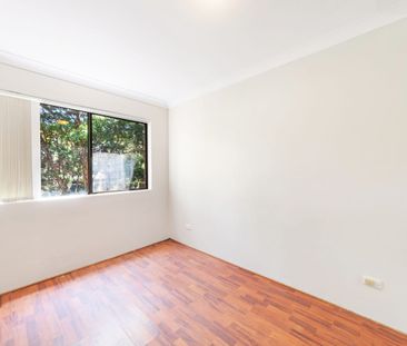 UPDATED 2 BEDROOM UNIT, FRESHLY PAINTED - Photo 3