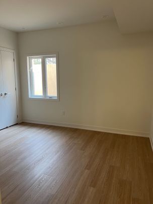 For Lease - 9 Steckley House Lane Unit# 501, Richmond Hill, Ontario - Photo 1