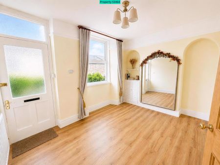 2 bedroom end of terrace house to rent - Photo 2