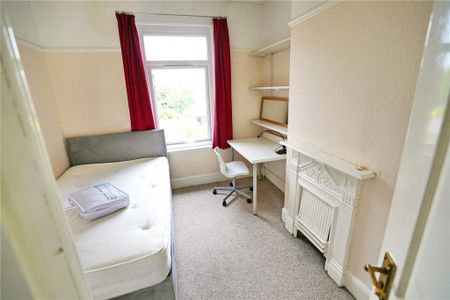 5 bedroom terraced house to rent - Photo 4