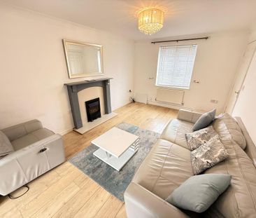 4 bedroom property to rent - Photo 2
