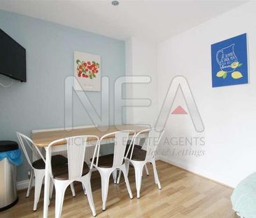 Pascal Crescent, Shinfield, Reading, RG2 - Photo 1