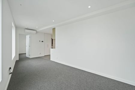 BRAND NEW Designer Apartment - Photo 4