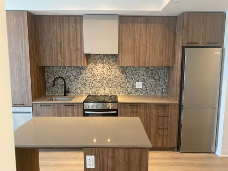 For Lease - 10 Lagerfeld Drive Unit# 301, Brampton, Ontario - Photo 3