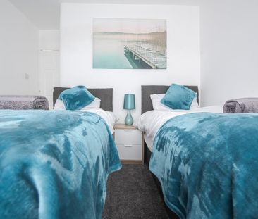 3 Bed Terraced House, Middleton Park Grove, LS10 - Photo 4