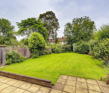 4 bedroom semi-detached house to rent - Photo 3