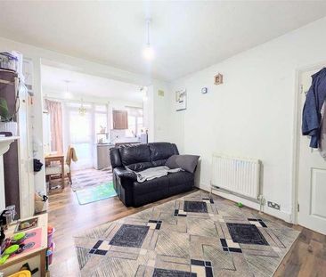 Cheltenham Place, Harrow, HA3 - Photo 4