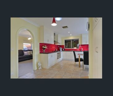 Modern Luxury 2 Bedroom Unit Available End Of Feb! - Photo 6