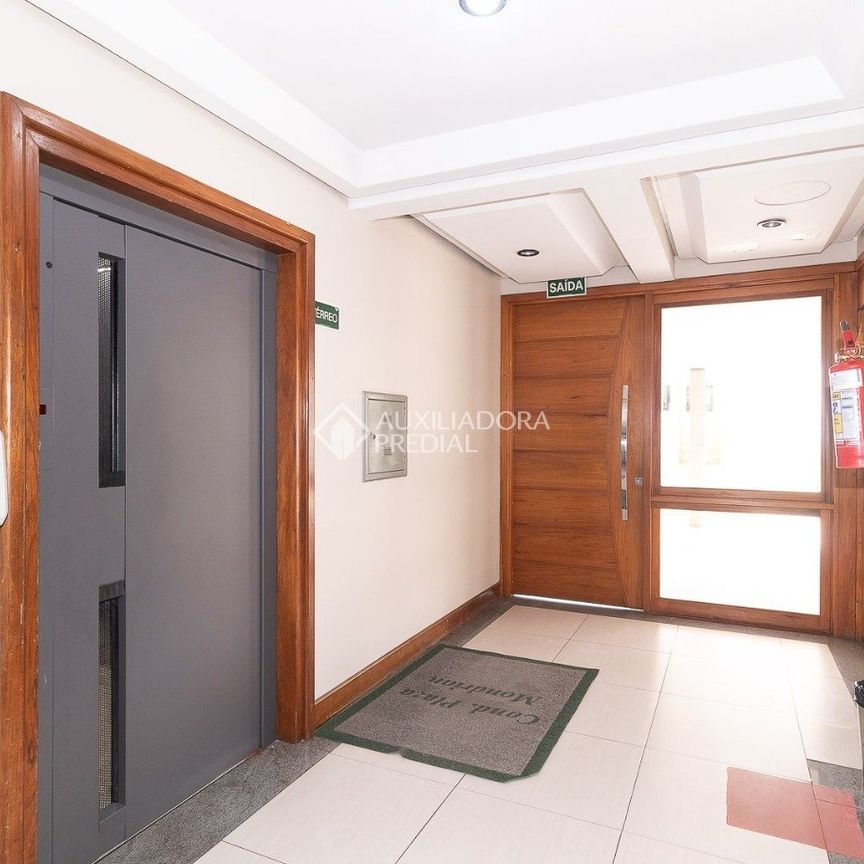 Apartamento com 2 quartos e 67m² para alugar em Teresópolis, Porto Alegre. - Foto 1