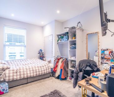 Room in a Shared House, Langdale Road, L15 - Photo 1