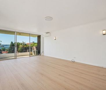 Newly Updated and Light Filled Apartment With Harbour Views - Photo 1