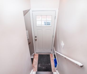 For Lease - 92 Fortrose Crescent, Toronto, Ontario - Photo 3
