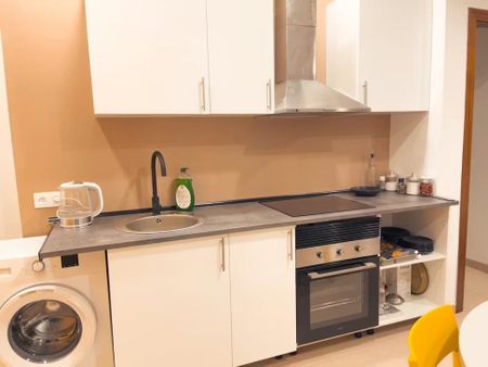 Via Laietana, Barcelona, Catalonia 08003 - Photo 5