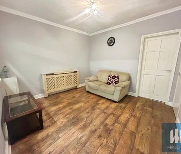 2 bedroom terraced house to rent - Photo 4