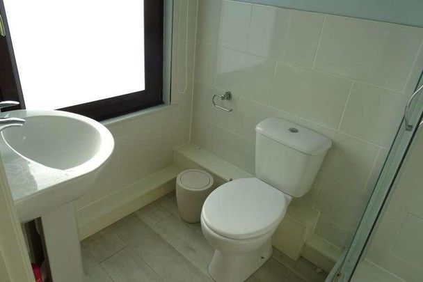 Rm, Aldermans Drive, Peterborough, PE3 - Photo 1