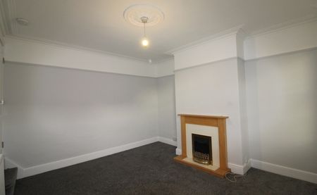 Trelawn Place, Headingley, LS6 - Photo 4