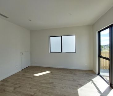 Hobsonville Point Super Home - Photo 4