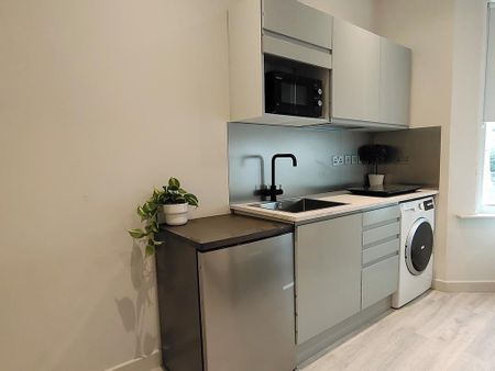 1 bedroom flat to rent - Photo 2