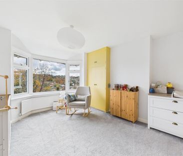 4 bedroom semi-detached house to rent - Photo 4