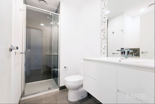 Great Views and 50m to Bell Train Station - Photo 1