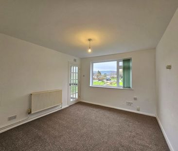 Ash Grove, Gloucester - Photo 2