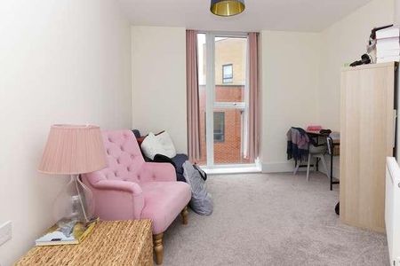Brooklands - Fully Furnished Double Bedroom, Bathroom Apartment With Balcony, MK10 - Photo 5