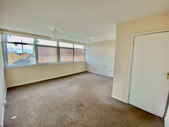 High Street, Biggleswade. SG18 - Photo 1