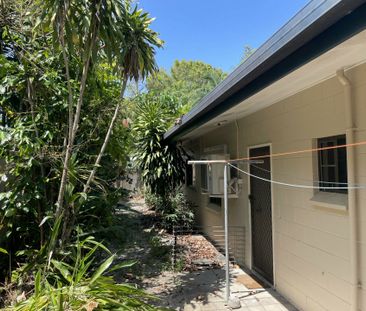 2/4 Seabrook Avenue, Port Douglas QLD - Photo 5