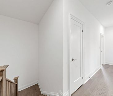 For Lease - 3320 Azam Way, Oakville, Ontario - Photo 2