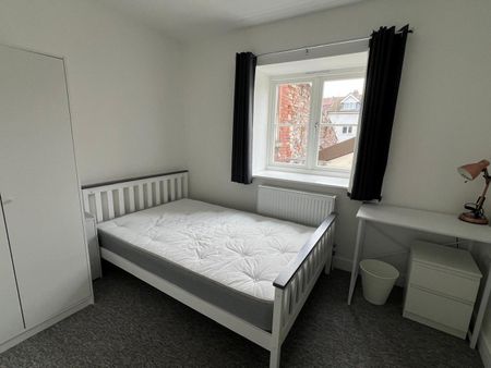 5 Bed Maisonette, Hotwell Road, BS8 - Photo 3