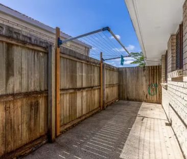 Neat as a Pin - Photo 2