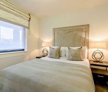 Fulham Road, London, SW3 - Photo 2