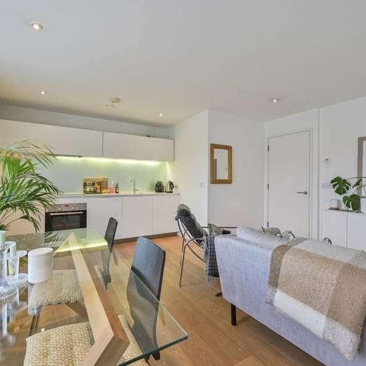 Hardwicks Square, Wandsworth, SW18 - Photo 1