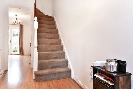 3 bedroom terraced house to rent - Photo 2