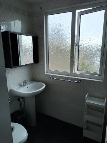 1 Bed Flat, Headstone Lane, HA2 - Photo 3
